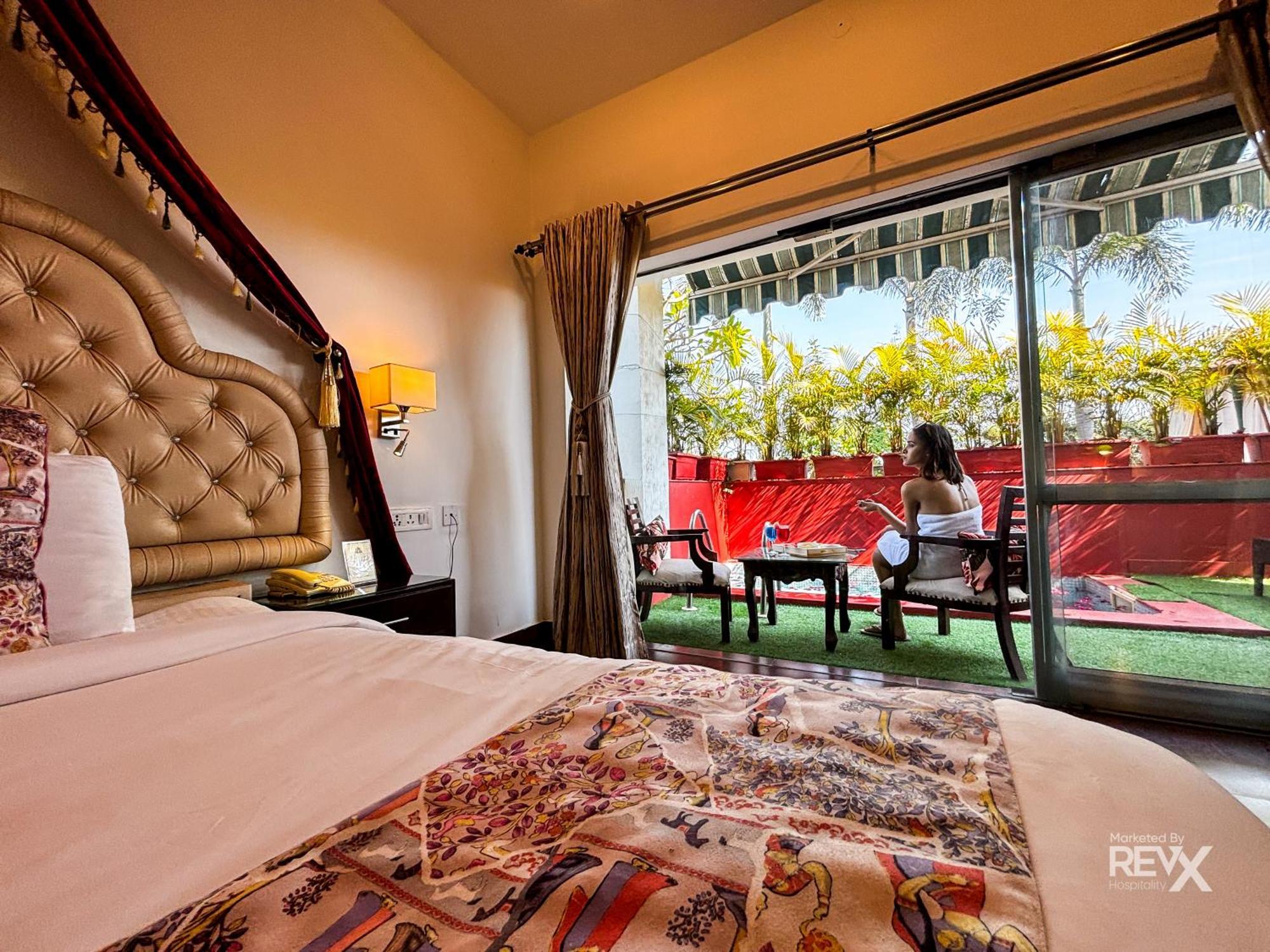 רישיקש The Neeraj River Forest Resort Ayurvedic Wellness Center מראה חיצוני תמונה