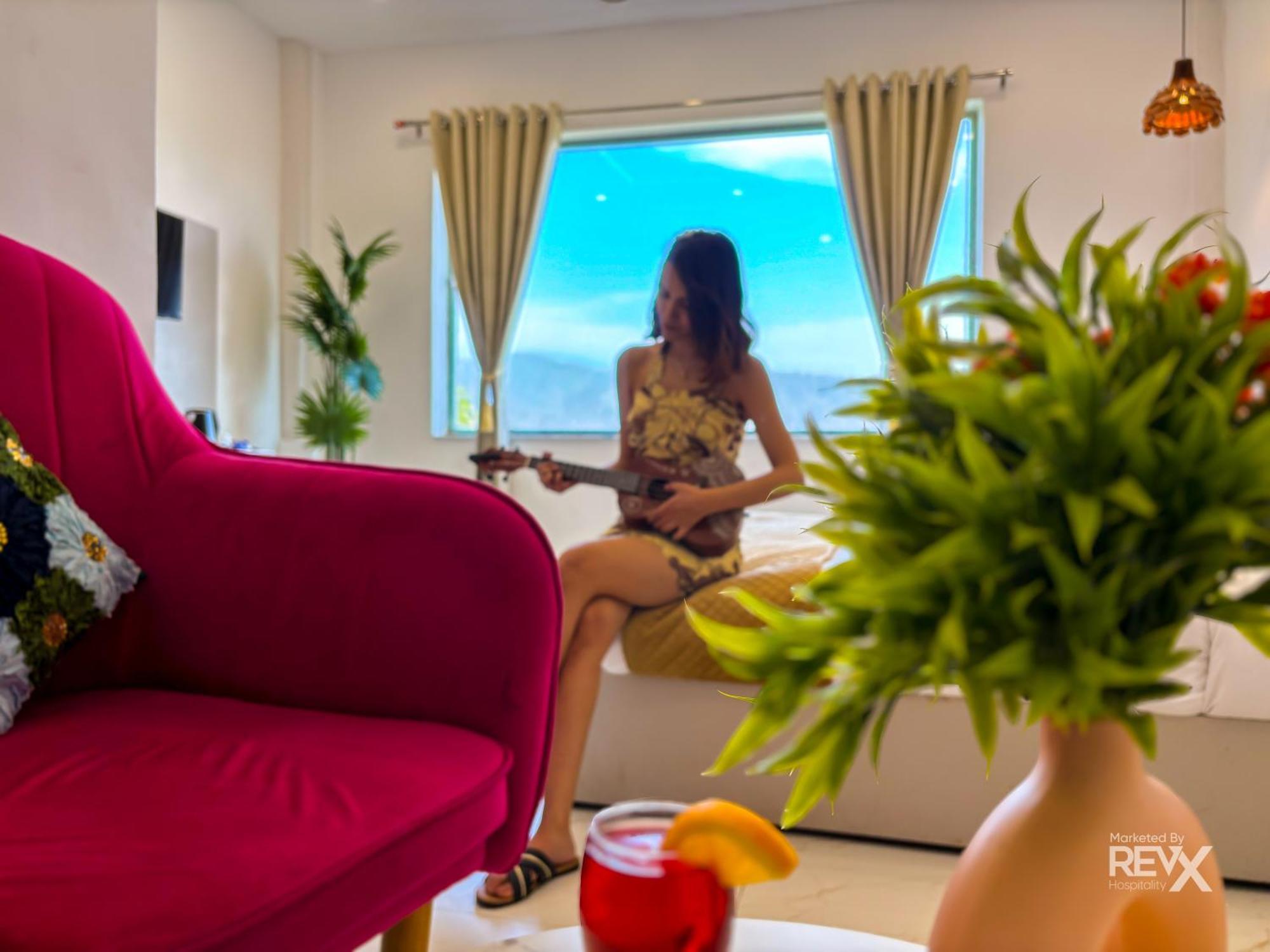 רישיקש The Neeraj River Forest Resort Ayurvedic Wellness Center מראה חיצוני תמונה